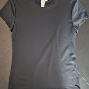 H&M Sleek Black Short Sleeve Tee